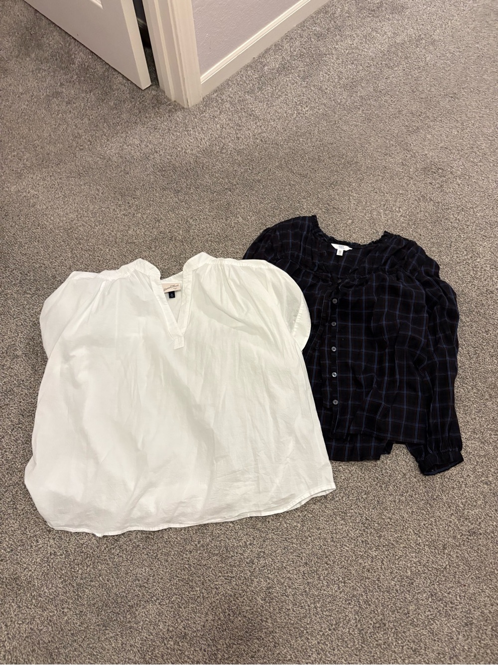 Universal Thread White Peasant Blouse & Black Plaid Button Shirt Set